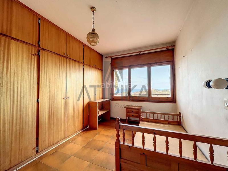 Foto 08a6c738-f7f7-4bf7-8a25-1846e4fda47f. Maison avec piscine dans Montmar Castelldefels