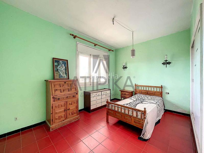 Foto af9fd046-3fc2-4c8f-804b-8c217316822f. Maison avec piscine dans Montmar Castelldefels