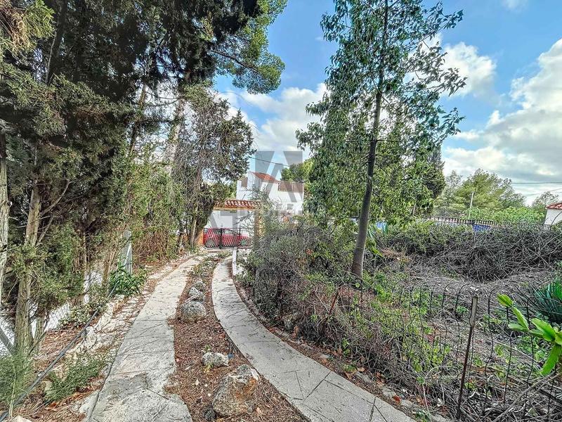 Foto bf3c727e-40a1-4017-89af-eace673cf04c. Maison avec piscine dans Montmar Castelldefels