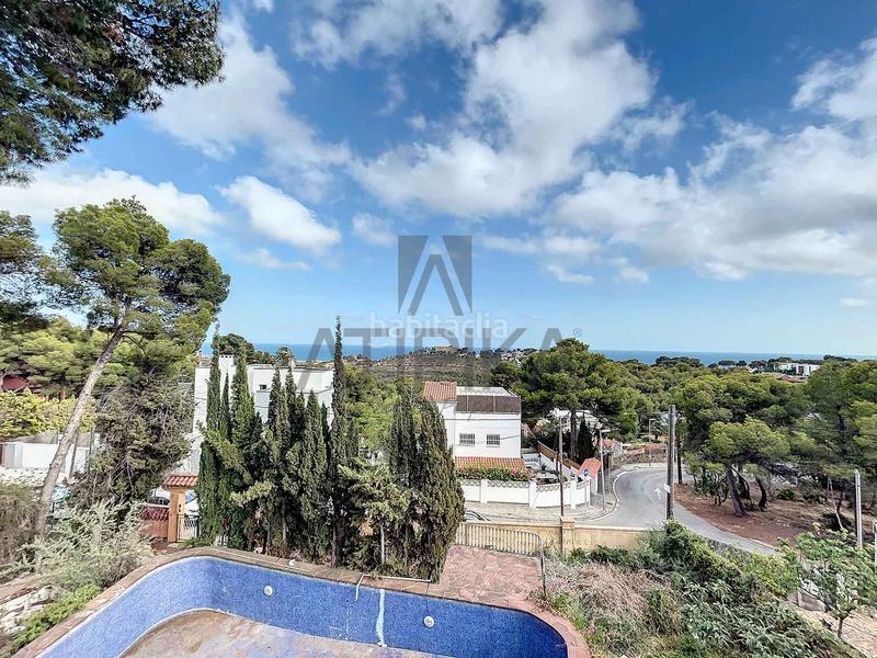 Foto c279ce29-652a-4c72-a561-093ff54497bb. Maison avec piscine dans Montmar Castelldefels