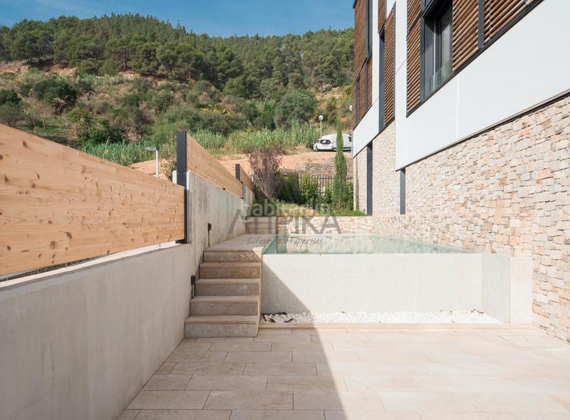 Foto 6a056e75-3183-44f6-b96d-ab62af487478. Casa con parcheggio piscina in Sarrià Barcelona