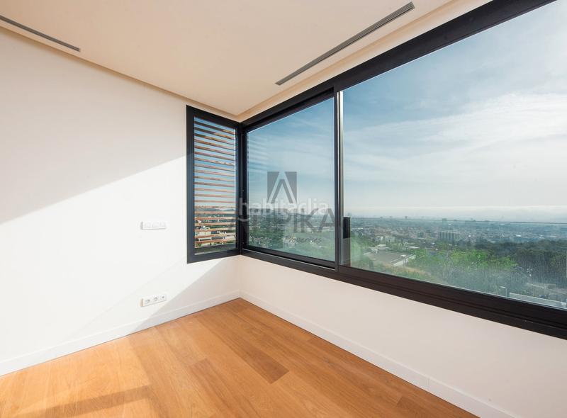 Foto 949c29a0-fadb-42b6-886a-e17e7678589d. Casa con parcheggio piscina in Sarrià Barcelona