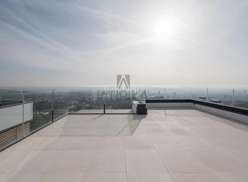 Foto c295f34e-3990-42f4-a3f1-afe6533cea48. Casa con parcheggio piscina in Sarrià Barcelona