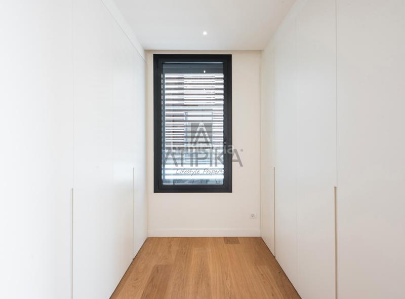 Foto e896ea9d-db4d-4085-a279-474f992e6cab. Casa con parcheggio piscina in Sarrià Barcelona