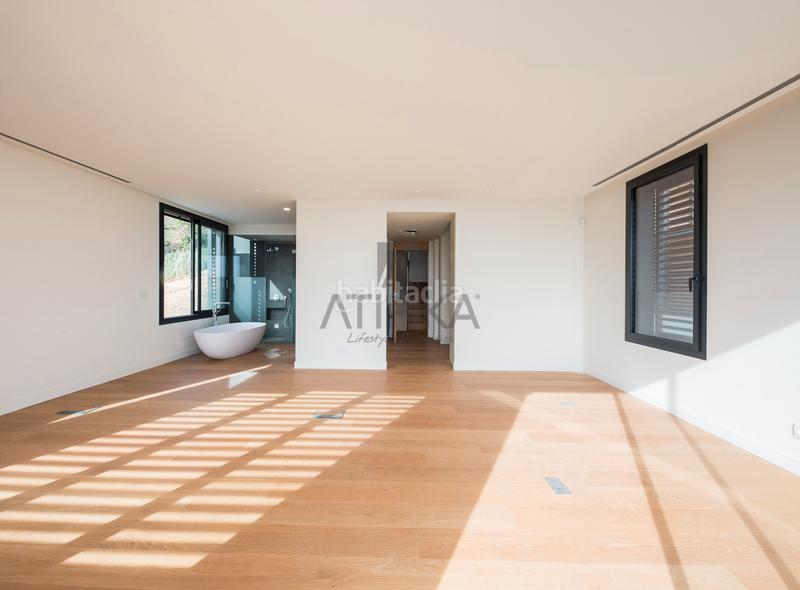 Foto ecbe3e51-58dd-4da4-b913-1593ced82a8f. Casa con parcheggio piscina in Sarrià Barcelona