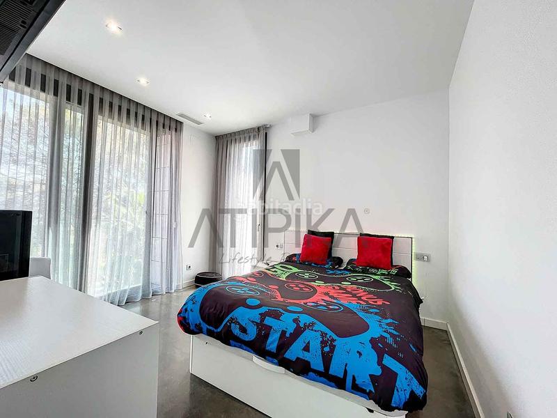 Foto a68800da-ec12-40dc-ab29-13050a927794. Casa con riscaldamento parcheggio piscina in Montmar Castelldefels