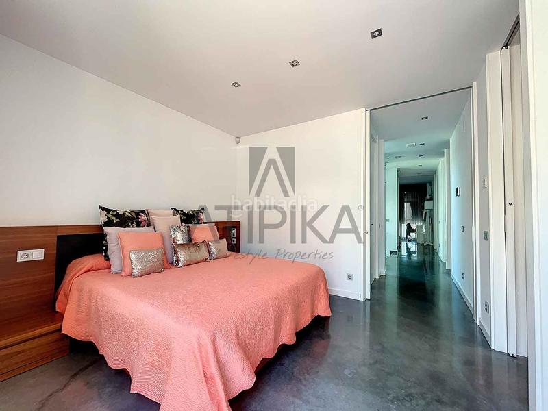 Foto af0f1263-1b6d-44f1-95a0-bea90991029b. Casa con riscaldamento parcheggio piscina in Montmar Castelldefels
