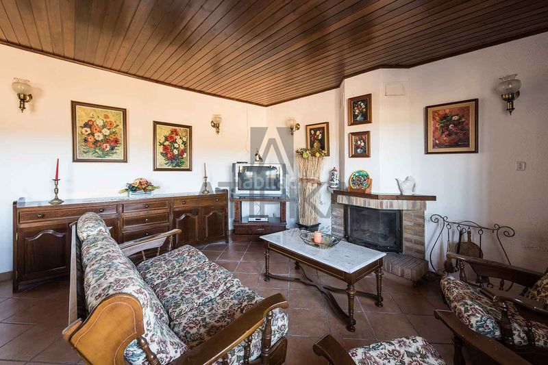 Foto 876ed3bf-9ca3-40d8-861a-7bbdfc80b8c0. Masía finca con 100.000m2 de viñedos y dos casas señoriales en venta a 20 minutos de sitges en Sant Martí Sarroca