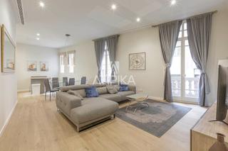 Etagenwohnung  Laietana. Piso en venta reformado a estrenar ubicado en el born