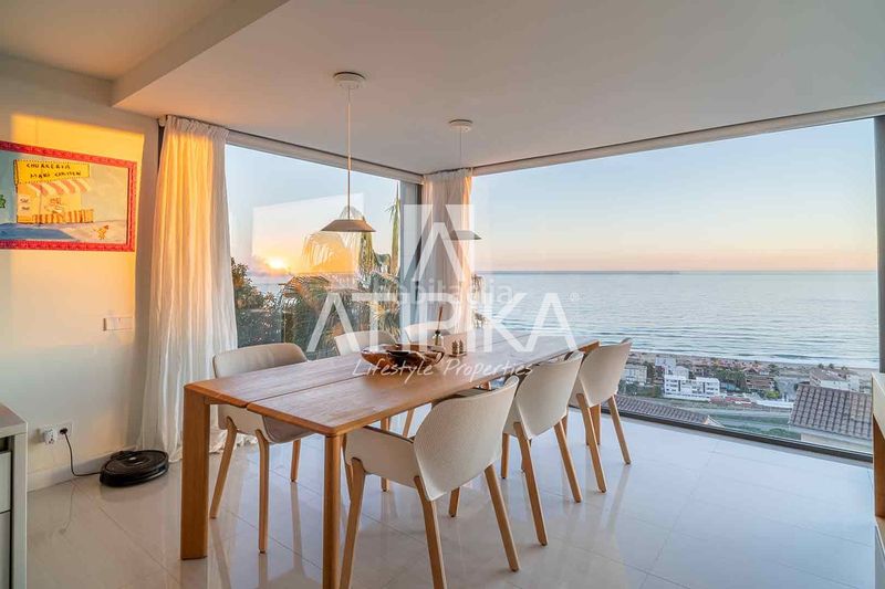 Foto 17e765c0-1ce2-4326-b058-a99c915974a7. Casa amb aparcament piscina a les botigues de Sitges Sitges