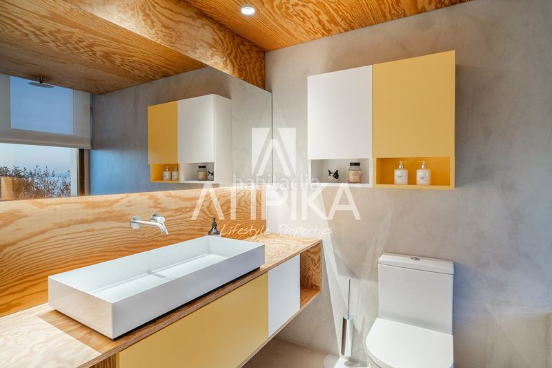 Foto b7d32ca5-a0be-42ef-80e2-e064a8d91c90. Casa amb aparcament piscina a les botigues de Sitges Sitges