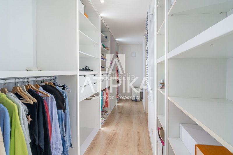 Foto c829f8ad-b65d-40f5-9356-46895394a54e. Casa amb aparcament piscina a les botigues de Sitges Sitges