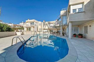 Casa  Joan salvat papasseit. Casa en venta en primera línea de mar en san sebastianaiguadolç