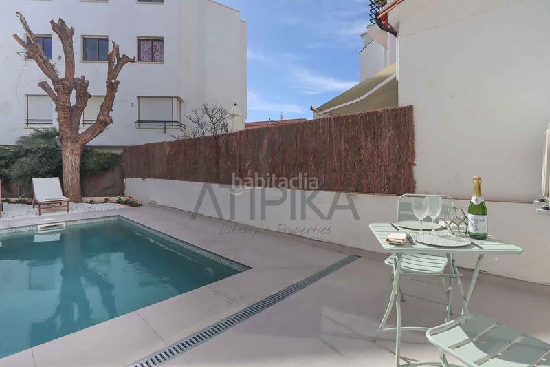 Foto ac529347-571a-4658-95f2-d4c582c2c358. Casa chalet con piscina, recién reformado en vinyetterramar en Sitges