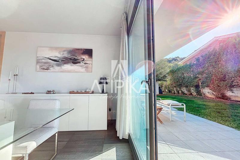 Foto 2b771da6-8b38-4957-bf95-056da97b101c. Casa chalet independiente con piscina en venta la levantina en Sitges