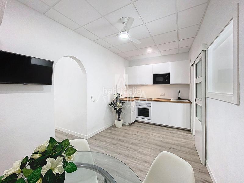 Foto b401a0c0-6150-40a6-a5ac-ad1e26ef594d. Casa  reformada en venta en el centro de mahón 349.000 en Maó