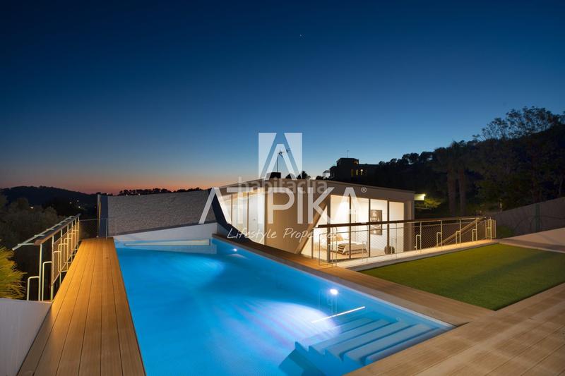 Foto 8bc69c4e-d4f2-460d-a6f7-0183f58ab9e4. Casa amb calefacció aparcament piscina a Can Girona - Terramar - Vinyet Sitges