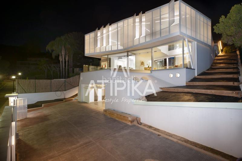 Foto a62b4abc-bdd1-41c3-85ff-8f5555e73dce. Casa amb calefacció aparcament piscina a Can Girona - Terramar - Vinyet Sitges