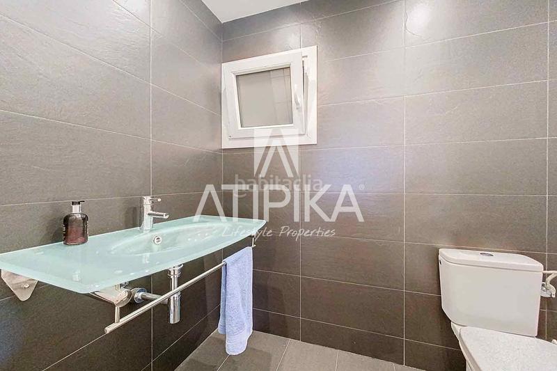 Foto 42a2baad-449e-440d-b1d3-a05e1cffe451. Casa  en venta de dos plantas y garaje en mahón en Maó