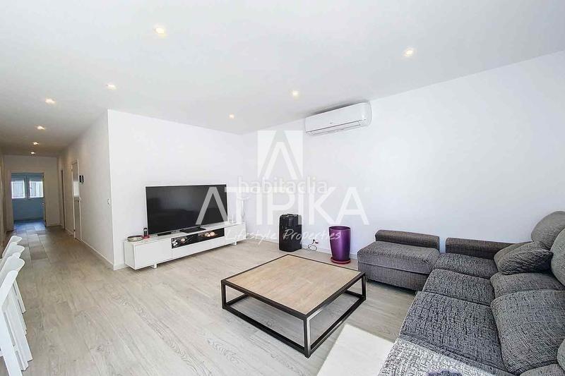 Foto 5af066ed-d775-4bc4-ae4d-a6a0a3ac4076. Casa  en venta de dos plantas y garaje en mahón en Maó