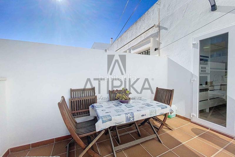 Foto 93bd39b8-1c21-4595-9b07-6388346c39c1. Casa  en venta de dos plantas y garaje en mahón en Maó