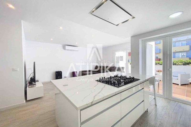 Foto b0161751-ff73-468e-9558-762823347ff0. Casa  en venta de dos plantas y garaje en mahón en Maó