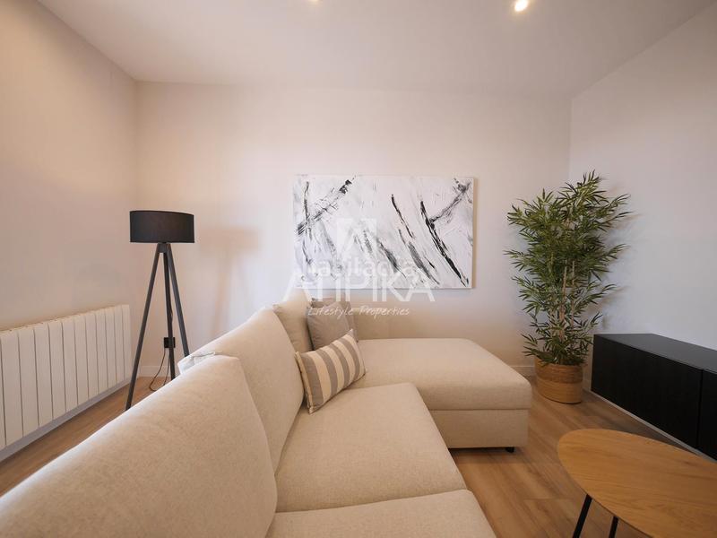 Foto 2d89fb27-ccbf-47e2-86e0-46254bc72928. Rent penthouse with heating in Sant Ramon - Maternitat Barcelona