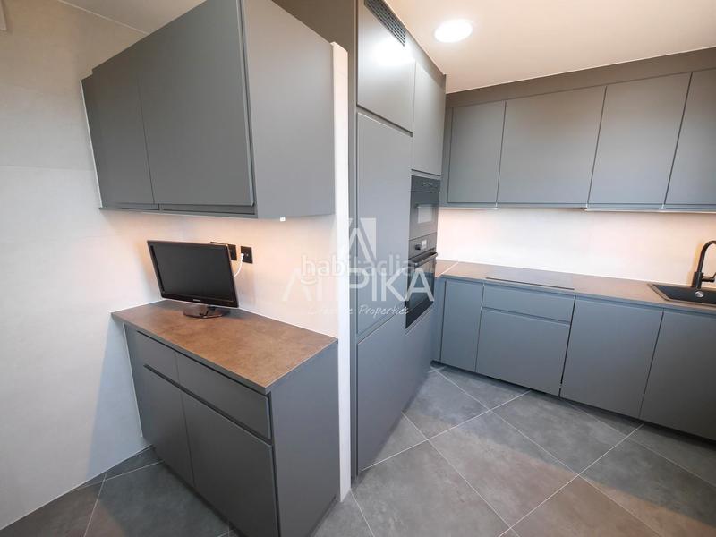 Foto 77110652-07a2-410f-b77e-e42fffabbbbc. Rent penthouse with heating in Sant Ramon - Maternitat Barcelona