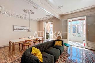 Rent Flat in L´Antiga Esquerra de l´Eixample. Piso de diseño modernista reformado en alquiler temporal  eixamp