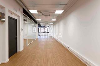 Rent Office space in Putget - Farró. Oficina en alquiler reformada en avinguda riera de cassoles
