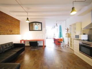 Miete Etagenwohnung in Raval. Acogedor piso en alquiler temporal en la calle sant pau