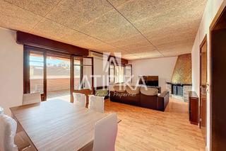 Location Appartement à Congrés - Indians. Piso en alquiler temporal con terraza junto a passeig maragall