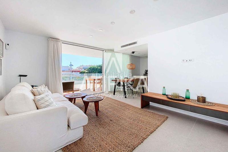 Foto bfcf39b4-aee7-46d0-87b6-a45c61d84f60. Piso  de obra nueva en urbanización privada con servicios exclusivos en arenal den castell en Es Mercadal
