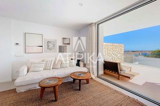 Dachwohnung in Arenal d´en Castell. Espectacular áticodúplex con piscina privada y vistas al mar en