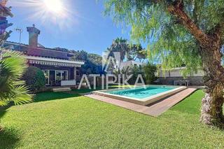 Location Maison à Granvía-Mar. Casa en alquiler con piscina privada en castelldefels