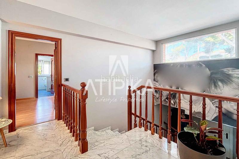 Foto 1ab8ab0e-f58c-48b3-88b6-66a51622c37f. Casa  en venta con piscina privada en Can Roca en Castelldefels
