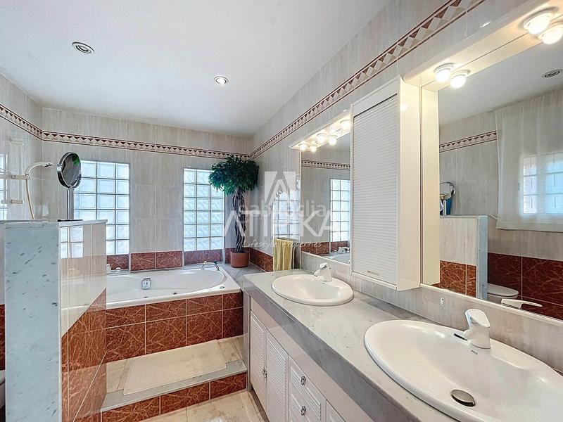 Foto c7dfff09-e076-446c-8043-db2a5e8513f1. Appartement avec parking dans Zona Alta Premià de Mar