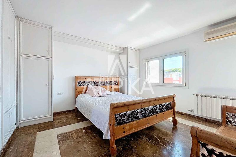 Foto 50215547-904c-4c66-99c7-e5478f229829. Alquiler casa chalet en alquiler con piscina en Can Bou en Castelldefels