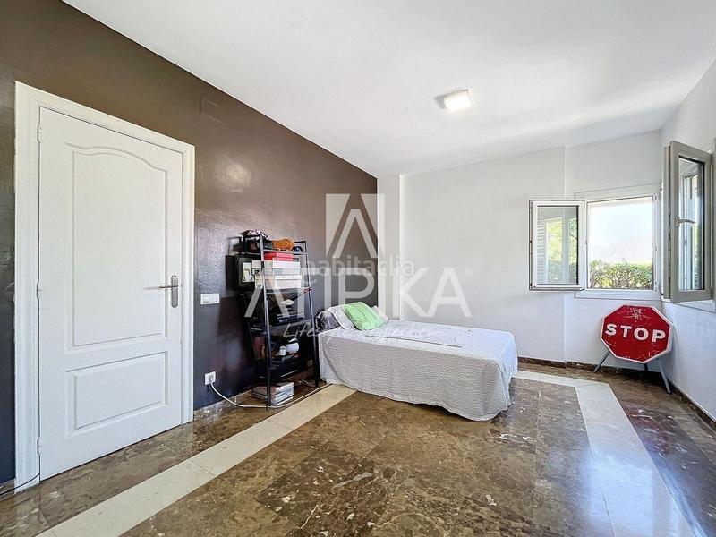 Foto a8bd314a-a364-4800-84ad-88f4cdf24080. Alquiler casa chalet en alquiler con piscina en Can Bou en Castelldefels
