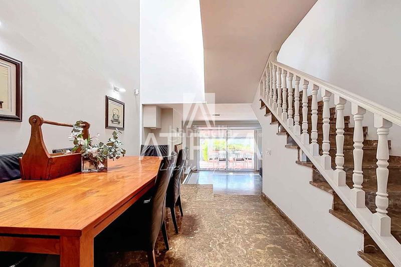 Foto be4cc1b7-710a-479e-b747-a8bf19048061. Alquiler casa chalet en alquiler con piscina en Can Bou en Castelldefels