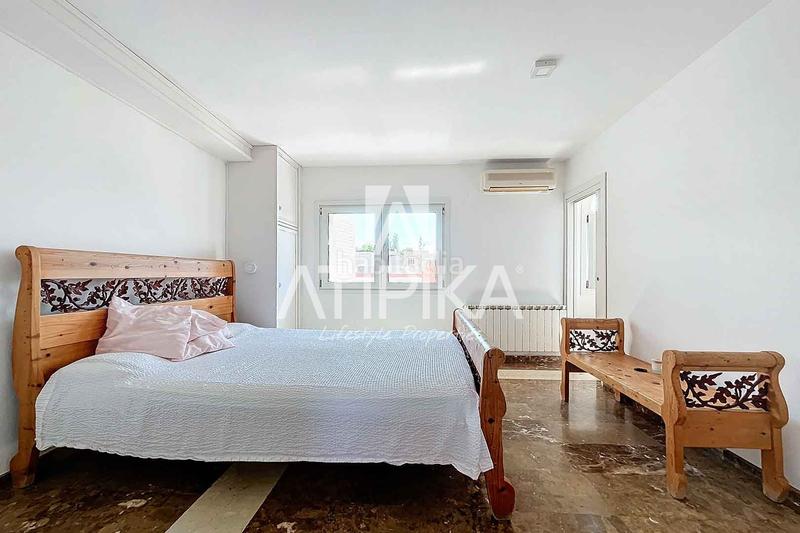Foto ddc06206-e375-4e06-8a46-a6d297d59023. Alquiler casa chalet en alquiler con piscina en Can Bou en Castelldefels