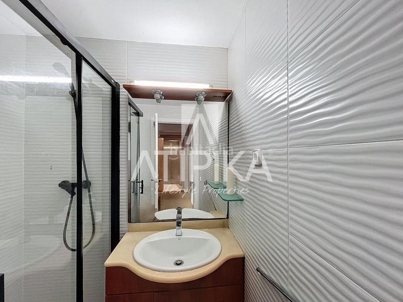 Foto 73862981-0151-4af9-a5c3-a2016c6f4d74. Affitto casa con riscaldamento parcheggio piscina in Castelldefels