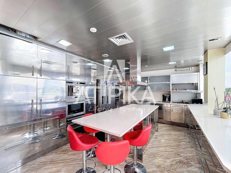 Foto 1637f7ae-f89d-4450-9731-74af5cd1aa12. Location maison avec chauffage parking piscine dans Castelldefels