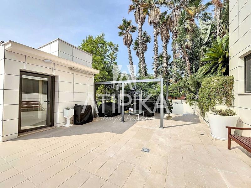 Foto 9d03c067-8e64-4bea-ae87-f99014d4d45d. Location maison avec chauffage parking piscine dans Castelldefels