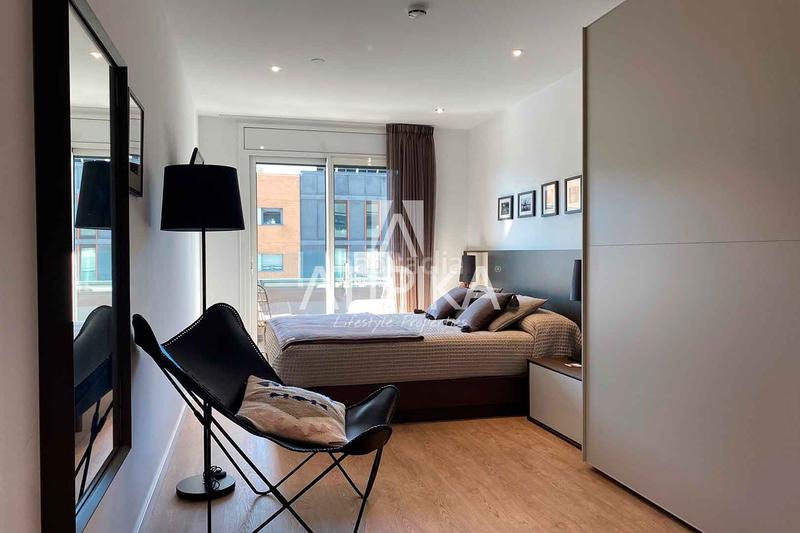 Foto 0b43edd0-6efa-4687-ba18-b82074e43776. Location appartement avec piscine dans Poblenou Barcelona