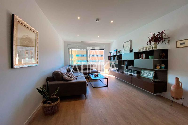 Foto 1844c3a2-843a-4f5f-a2c0-cf2166738710. Location appartement avec piscine dans Poblenou Barcelona