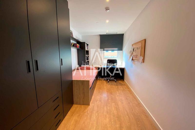 Foto 6f5d6630-cf5d-4c92-bb9b-6092160c953a. Rent flat with pool in Poblenou Barcelona