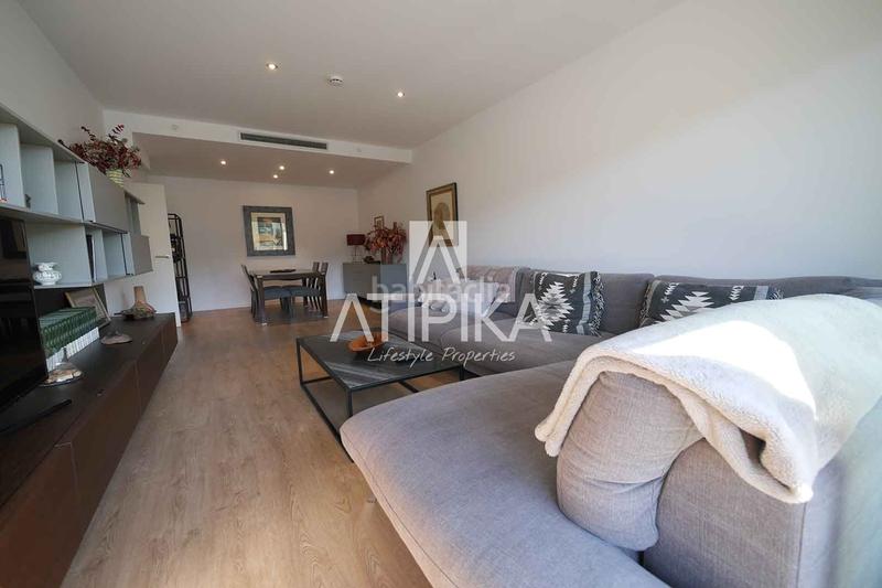 Foto eba1b29d-814b-4da6-97ba-87372e0baf38. Rent flat with pool in Poblenou Barcelona