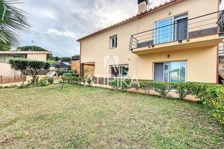 Maison  Sant crist. Casa a cuatro vientos en venta con jardín, garaje y vistas al ma