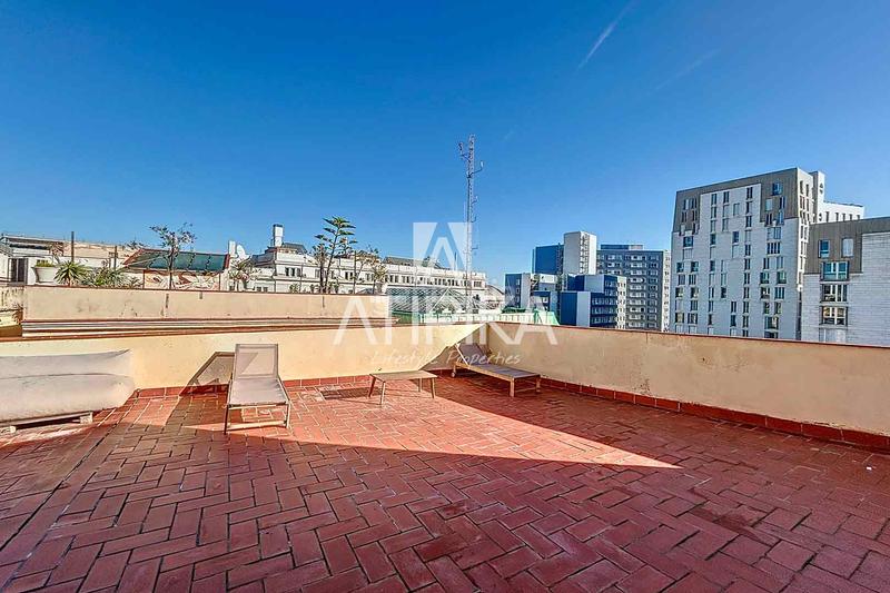 Foto a6ee98b8-833e-4d2c-aed9-9b6dbbaed185. Rent penthouse in St. Pere - Sta. Caterina - El Born Barcelona